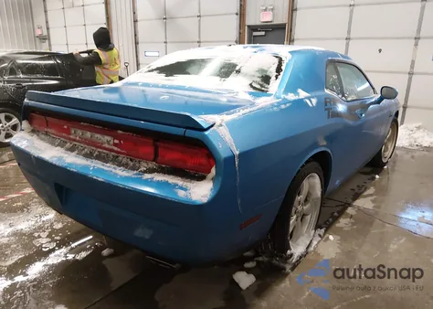 2009 Dodge Challenger R/T z USA, uszkodzony, nr VIN 2B3LJ54T99H633604